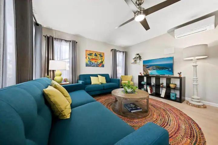 Spacious Centrally Located New 2 Bedroom Property! إنغليووود، لوس أنجليس، كاليفورنيا المظهر الخارجي الصورة